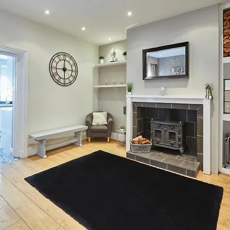Holiday home Host & - North Bay