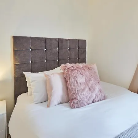 Host & - North Bay Scarborough